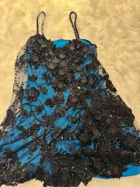 Black Lace Appliqué Slip Dress over Turquoise Lining